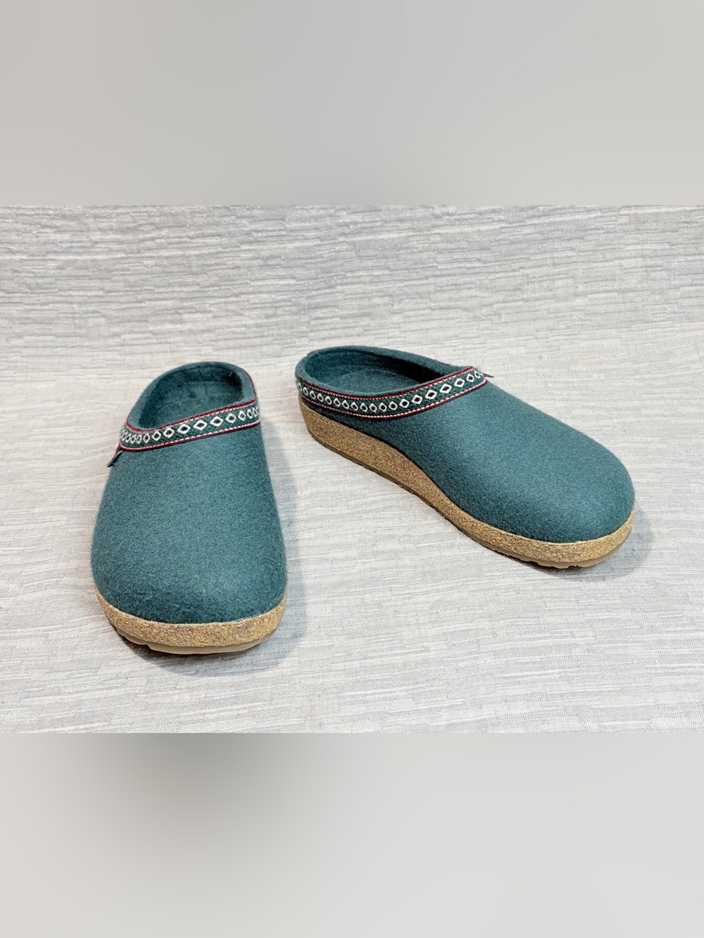 Haflinger women’s GZ Classic Grizzly Wool Clog Slipper